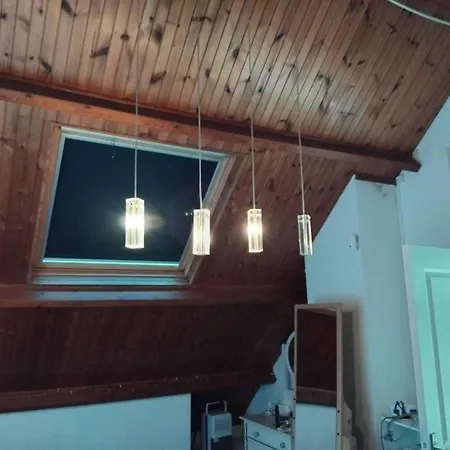 Lumineuse Proche